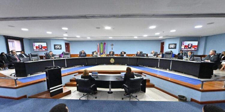 TCE-AM retorna com sessões de julgamentos nesta terça-feira (23)