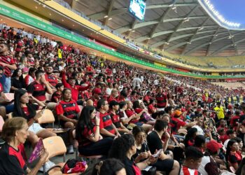 Mais de 44 mil torcedores lotaram a Arena da Amazônia no primeiro jogo de 2024