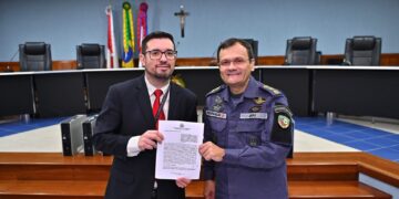 TCE-AM realiza doação de computadores e móveis para a Polícia Militar e Fundo de Promoção Social