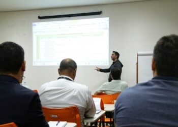 Servidores do TCE-AM planejam ações para cumprir metas de desempenho dos Tribunais de Contas