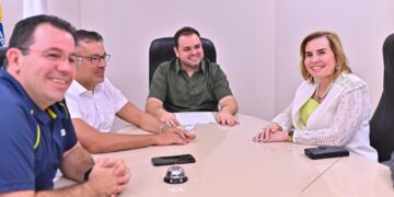 TCE entrega à Aleam minuta do projeto que cria a Ouvidoria da Mulher