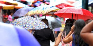 Segunda-feira será de chuva em Manaus, aponta INPE
