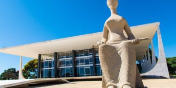 Servidor não pode ganhar mais que Prefeito, mas não precisa devolver excedente ganho, determina STF