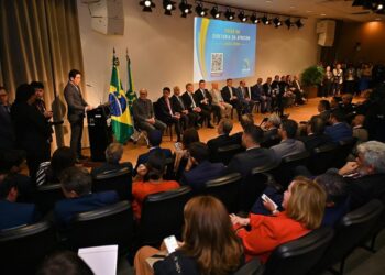 Presidente e conselheiros do TCE-AM prestigiam posse da nova diretoria da Atricon