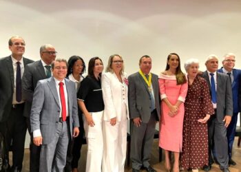 Auditor do TCE-AM Alípio Reis Firmo Filho é empossado no conselho fiscal da Audicon