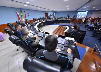 TCE-AM reprova contas e multa gestoras da UPA José Rodrigues