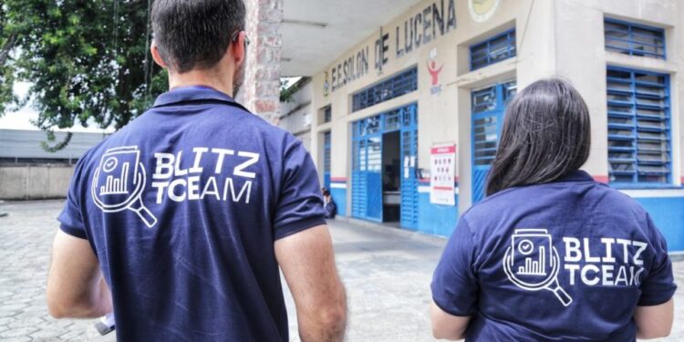Após recebimento de denúncias, Blitz TCE faz primeira inspeção em escola pública de Manaus