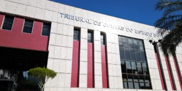 Conselheiro do TCE-AM suspende cinco editais de concurso público da Prefeitura de Manacapuru por irregularidades