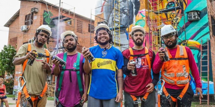 Projeto leva a arte do graffiti pela primeira vez a comunidade na zona sul de Manaus.