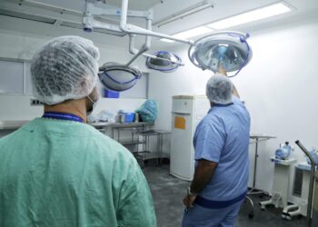 Hospital Universitário Francisca Mendes é alvo de blitz do TCE-AM