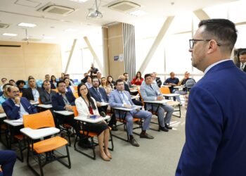TCE-AM celebra Dia do Auditor de Controle Externo com seminário sobre tecnologia