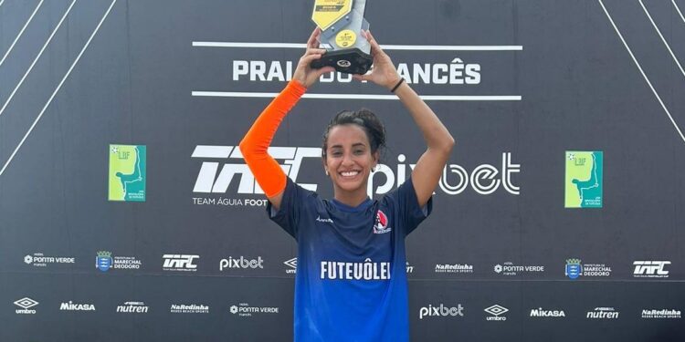 Amazonense Fabrícia Leão é campeã da TAFC, principal evento de futevôlei