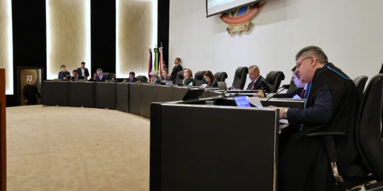 Após descumprir decisão cautelar, prefeito de Itamarati tem bens bloqueados pelo TCE-AM