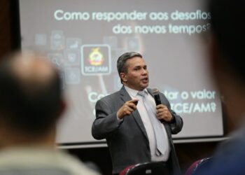 Secretário de Inteligência do TCE-AM ministra palestra em workshop de segurança pública do MPAM