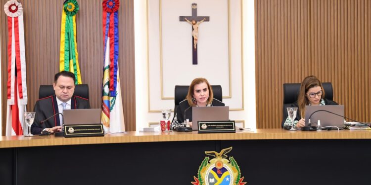 TCE-AM multa gestora por superfaturamento em obra na Câmara de Novo Aripuanã