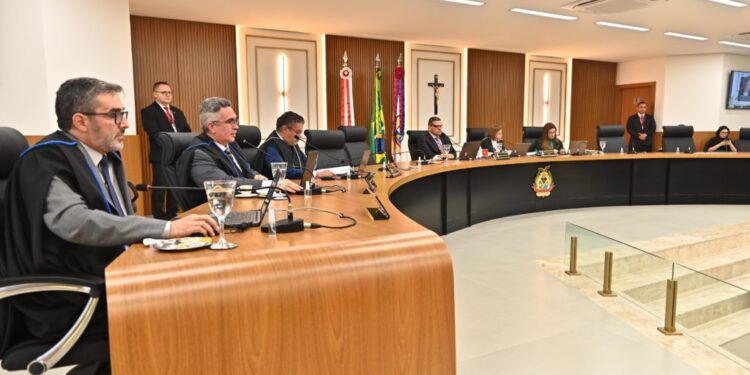 TCE-AM reprova contas e multa ex-gestor da Semed de Pauini em R$ 13,6 mil