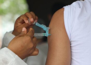 Postos de vacinação no Amazonas já utilizam dose injetável como reforço contra poliomielite